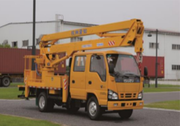 高空作業(yè)車(chē)