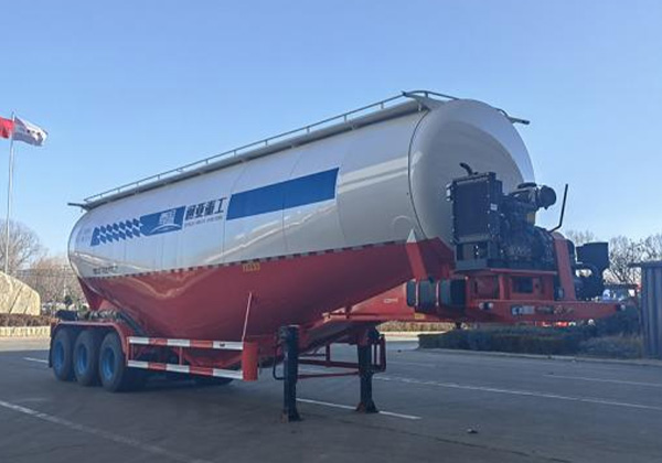 低密度粉粒物料運(yùn)輸半掛車